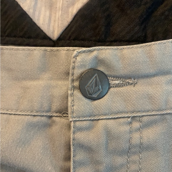 Men’s Volcom Frickin Chino Shorts - Picture 6 of 7